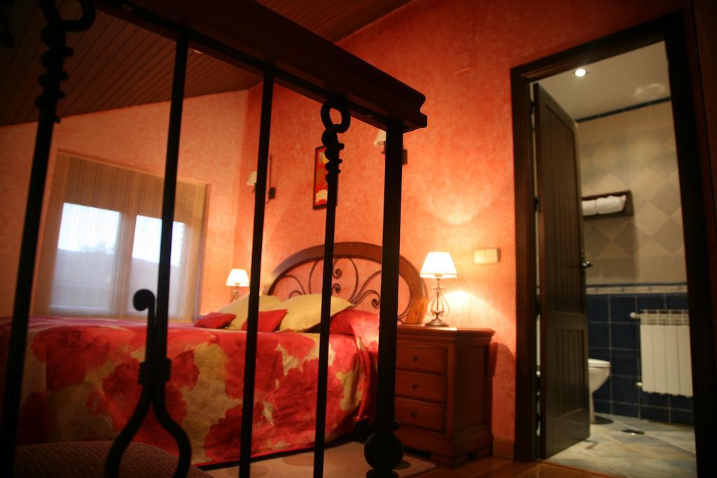 Hotel La Galamperna à Nava del Barco Chambre photo